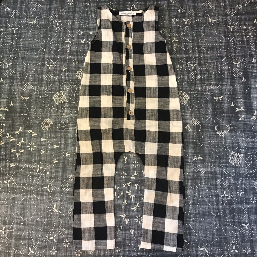 Little Cottonwood checkered linen romper 4T